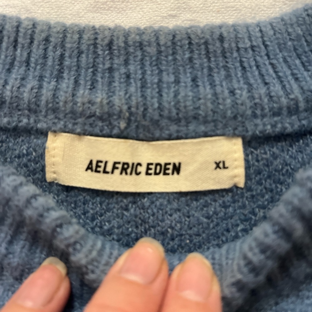 Aelfric Eden Sweater Adult Size XL Blue Duck WOW Crewneck Knit Pullover - Picture 3 of 5